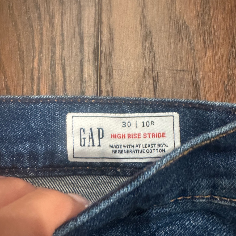 GAP High Rise Stride Jeans - Picture 2 of 2